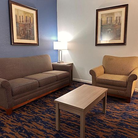 Hotel Baymont By Wyndham Indianapolis Northwest Extérieur photo