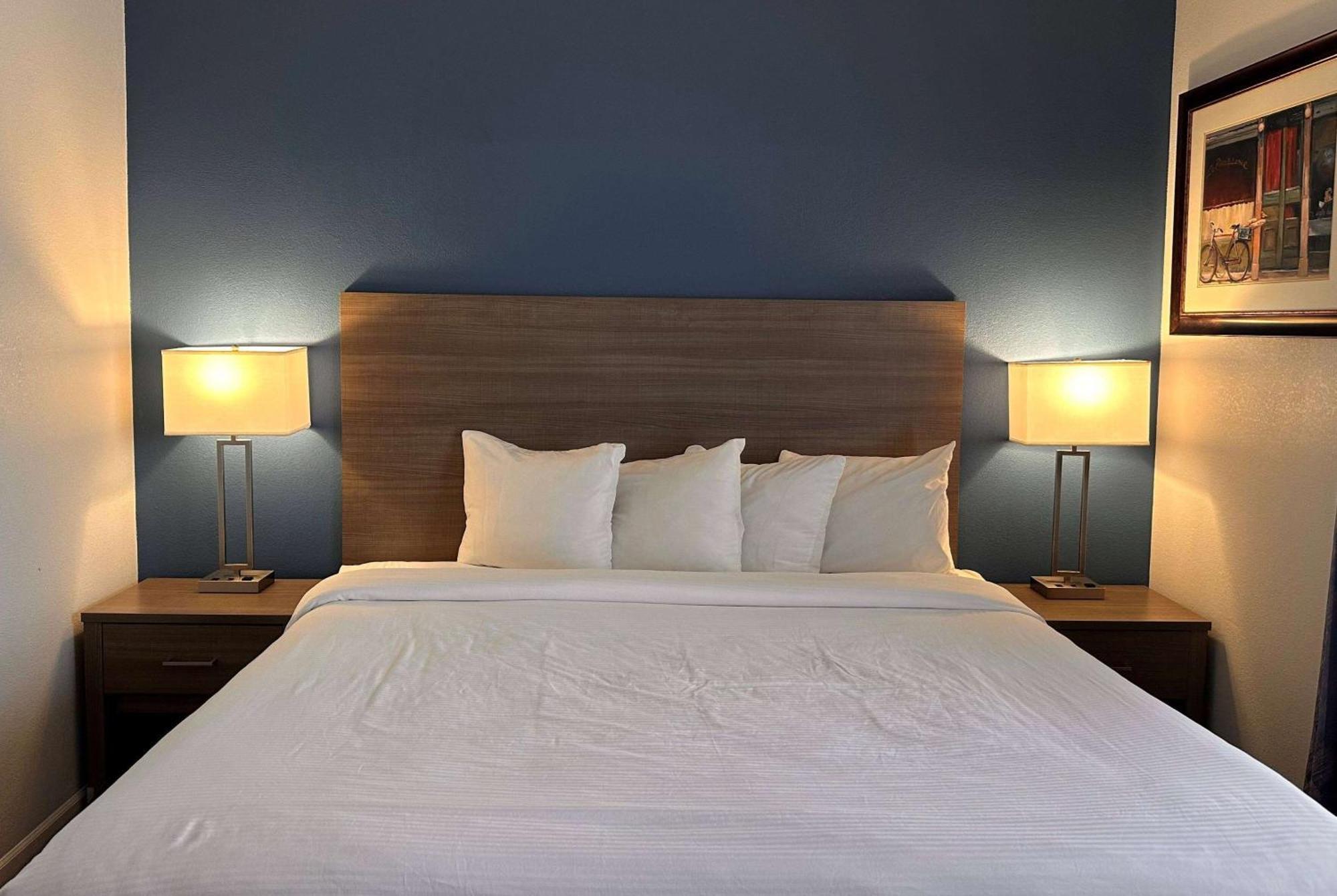 Hotel Baymont By Wyndham Indianapolis Northwest Extérieur photo