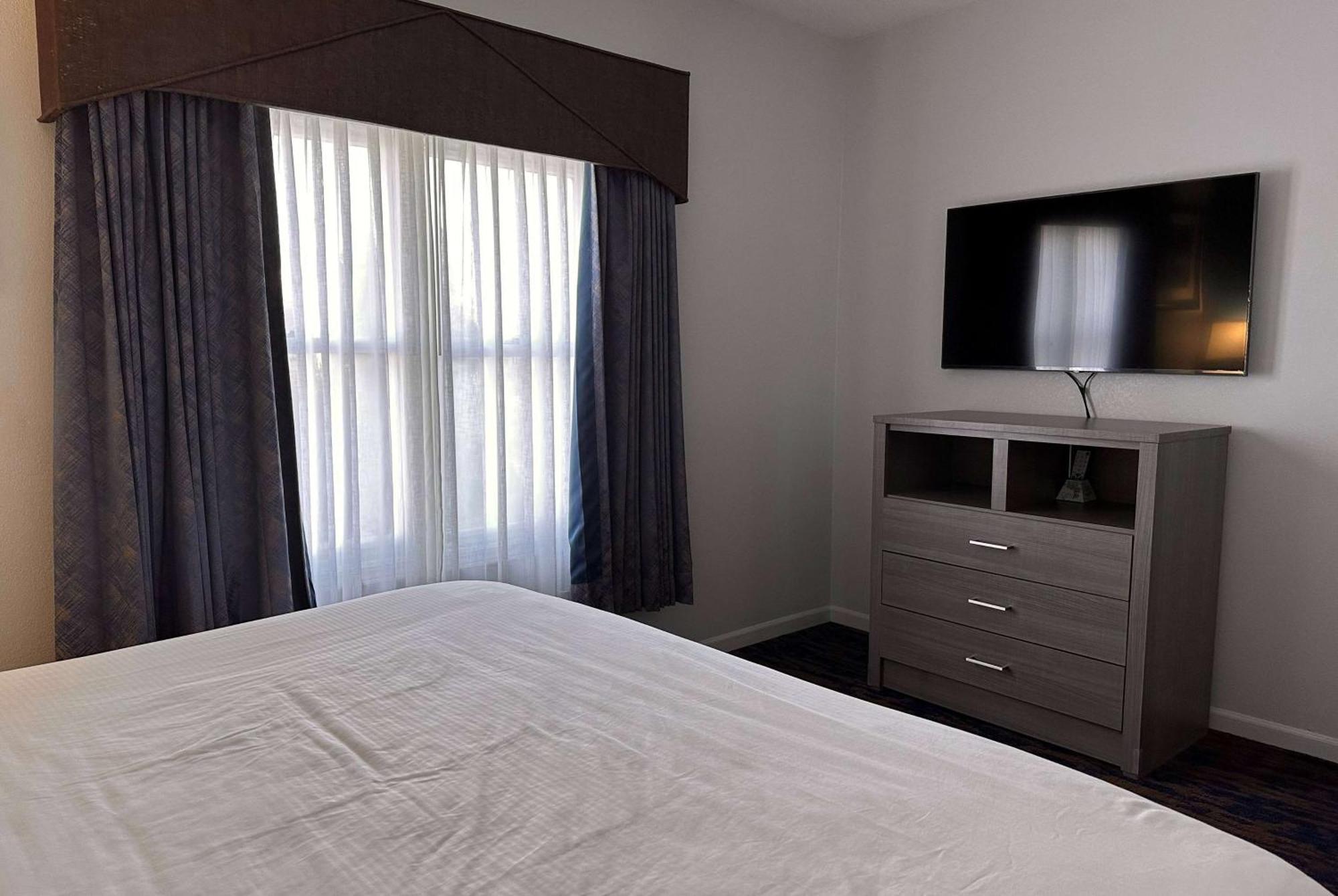 Hotel Baymont By Wyndham Indianapolis Northwest Extérieur photo