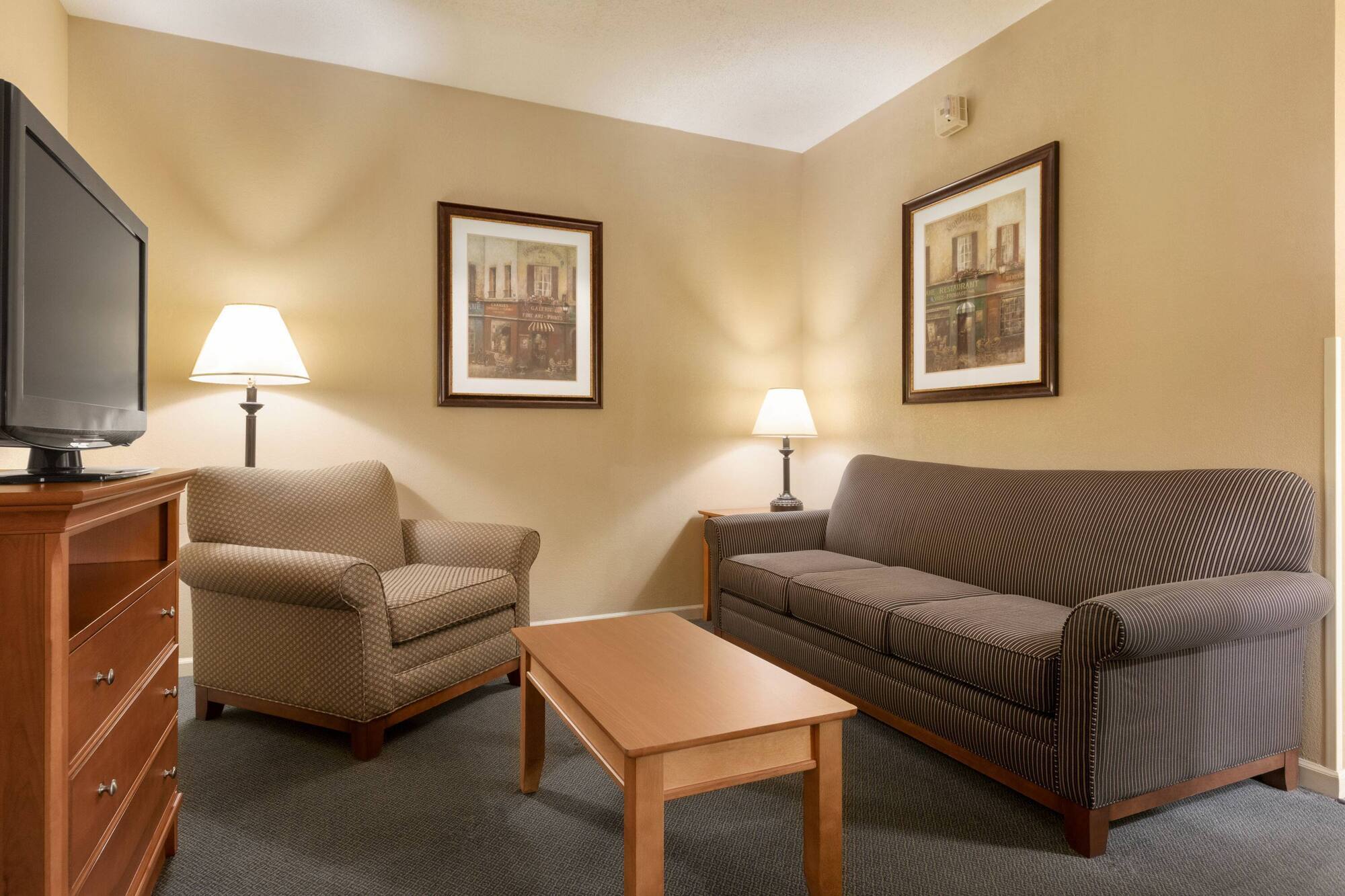 Hotel Baymont By Wyndham Indianapolis Northwest Extérieur photo